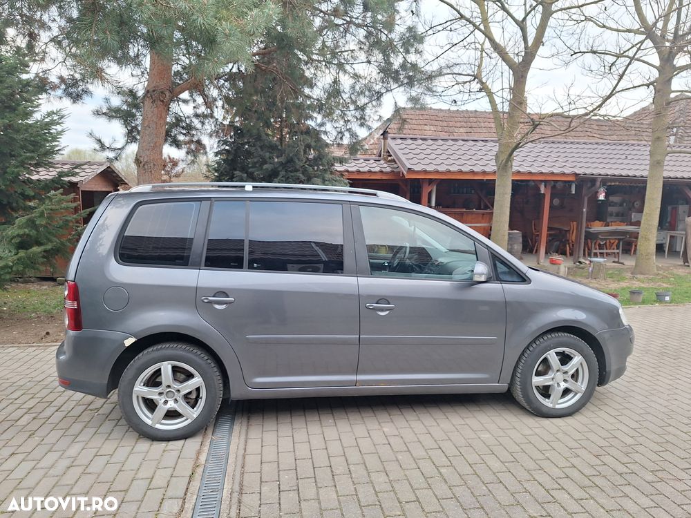 Volkswagen Touran 1.9TDI Highline - 2