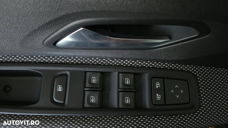 Dacia Sandero Stepway TCe 90 MT6 Comfort - 23