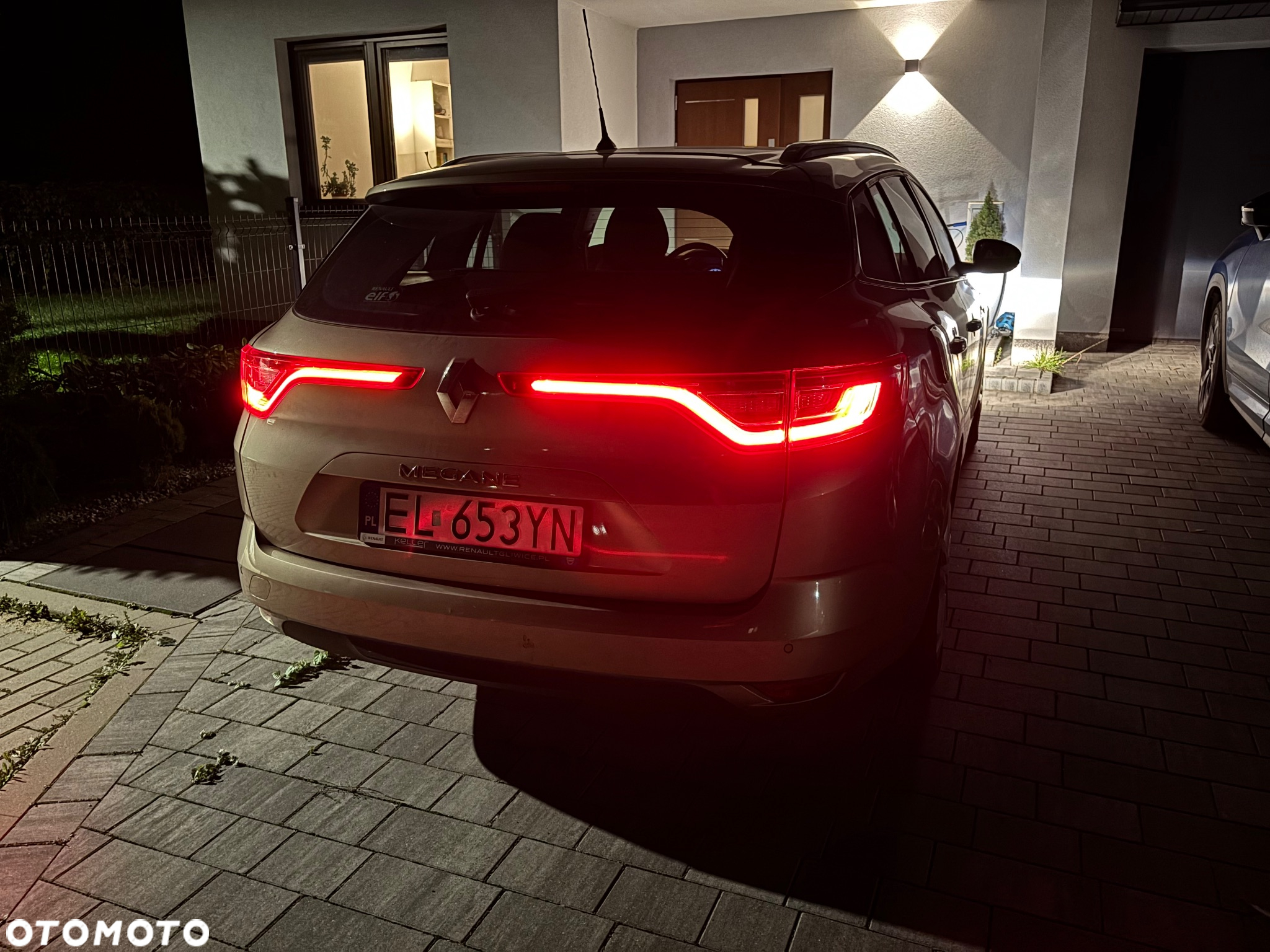 Renault Megane 1.6 SCe Zen - 10