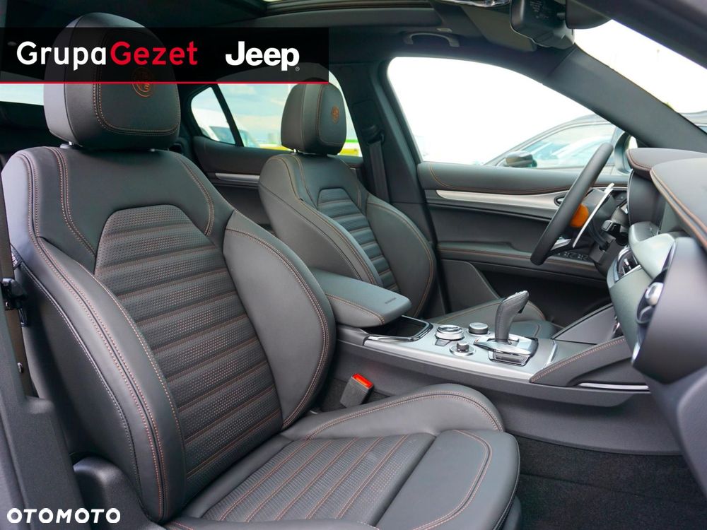 Alfa Romeo Stelvio - 8