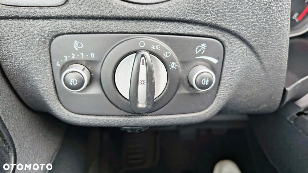 Ford S-Max - 34