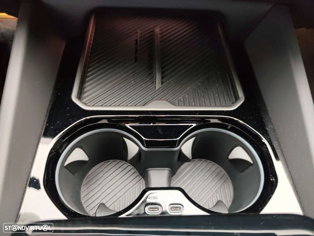 BMW 530 e Pack Desportivo M - 28