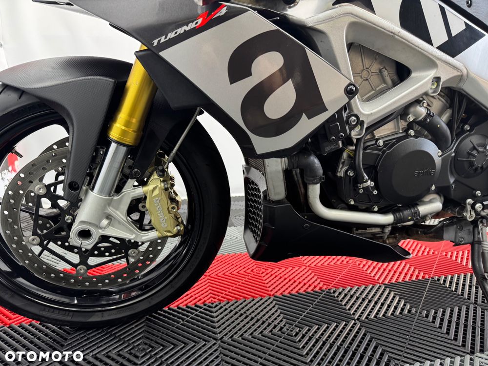 Aprilia Tuono - 21
