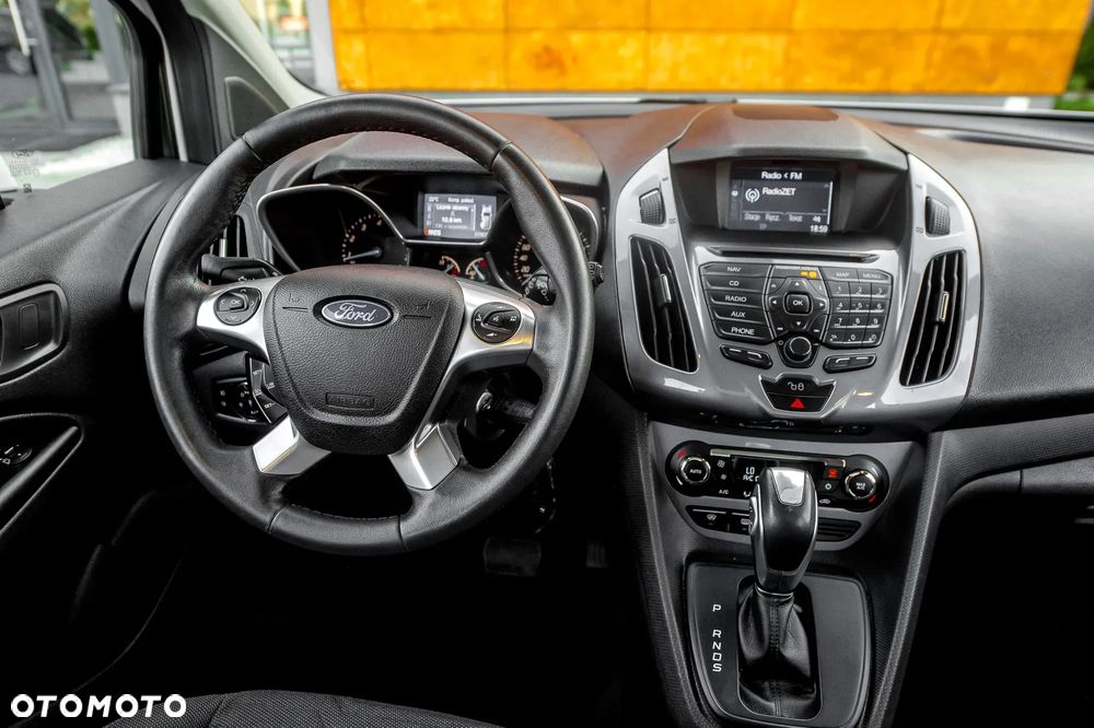 Ford Tourneo Connect Grand - 28