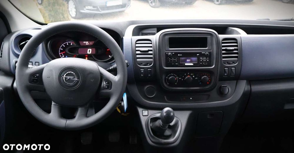 Opel Vivaro - 19
