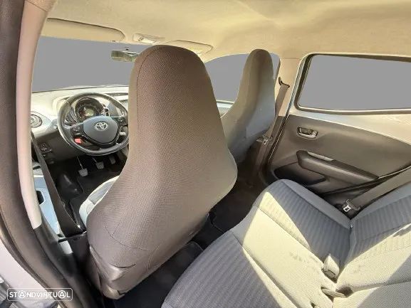 Toyota Aygo 1.0 X-Play+X-Touch - 16
