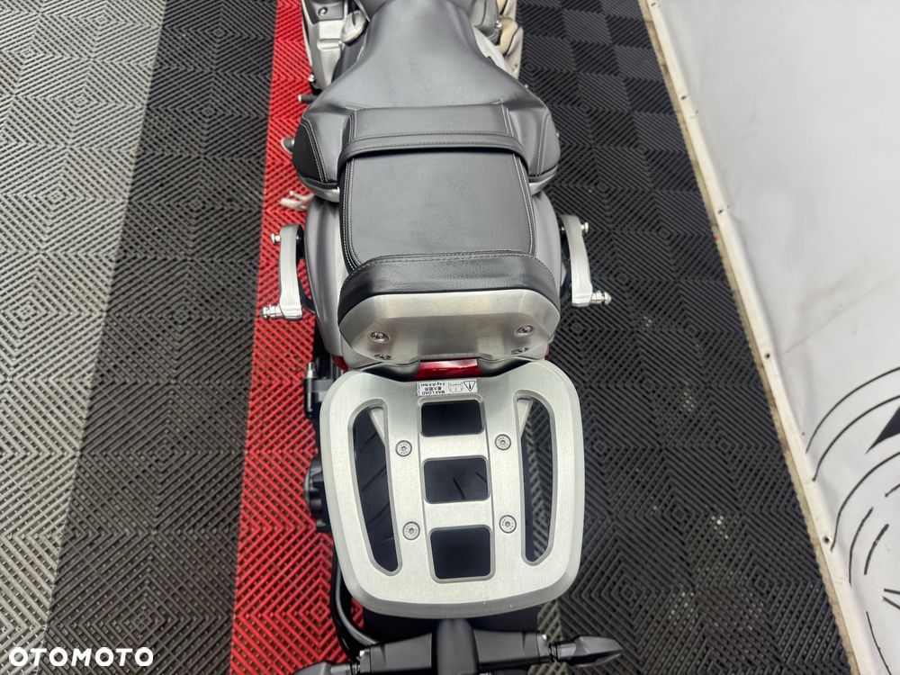 Triumph Rocket - 21
