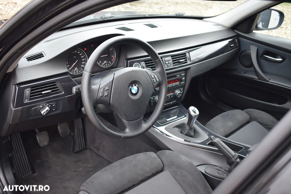 BMW Seria 3 320d DPF - 27