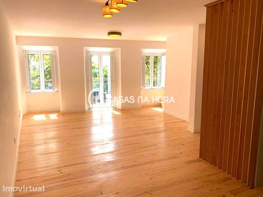 Apartamento T2 no Pragal - Grande imagem: 2/21