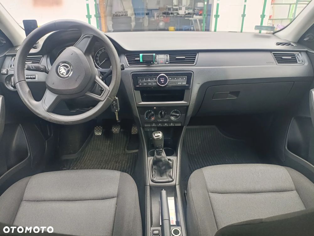 Skoda RAPID 1.0 TSI Active - 7