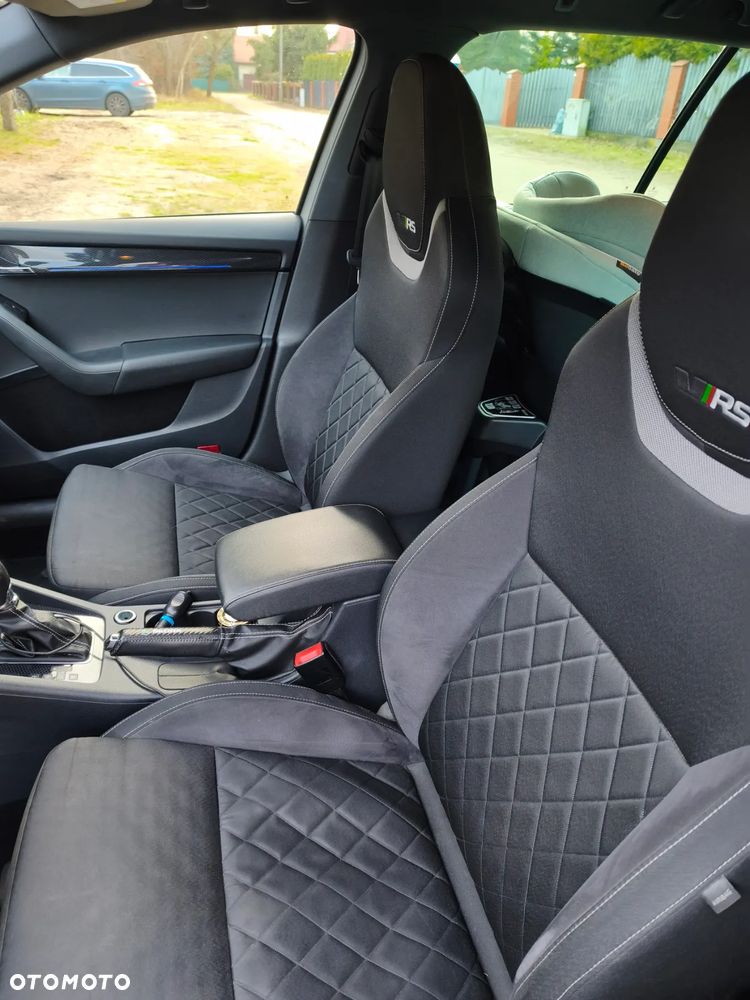 Skoda Octavia 2.0 TDI RS DSG - 11
