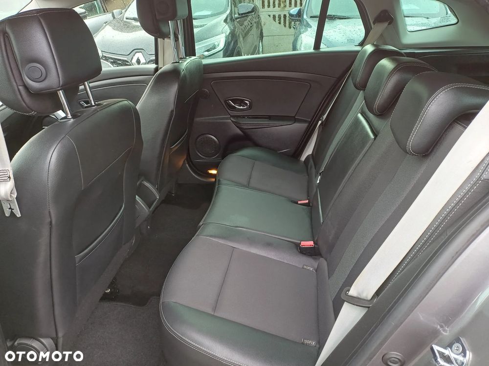 Renault Megane ENERGY TCe 115 Start & Stop Bose Edition - 14