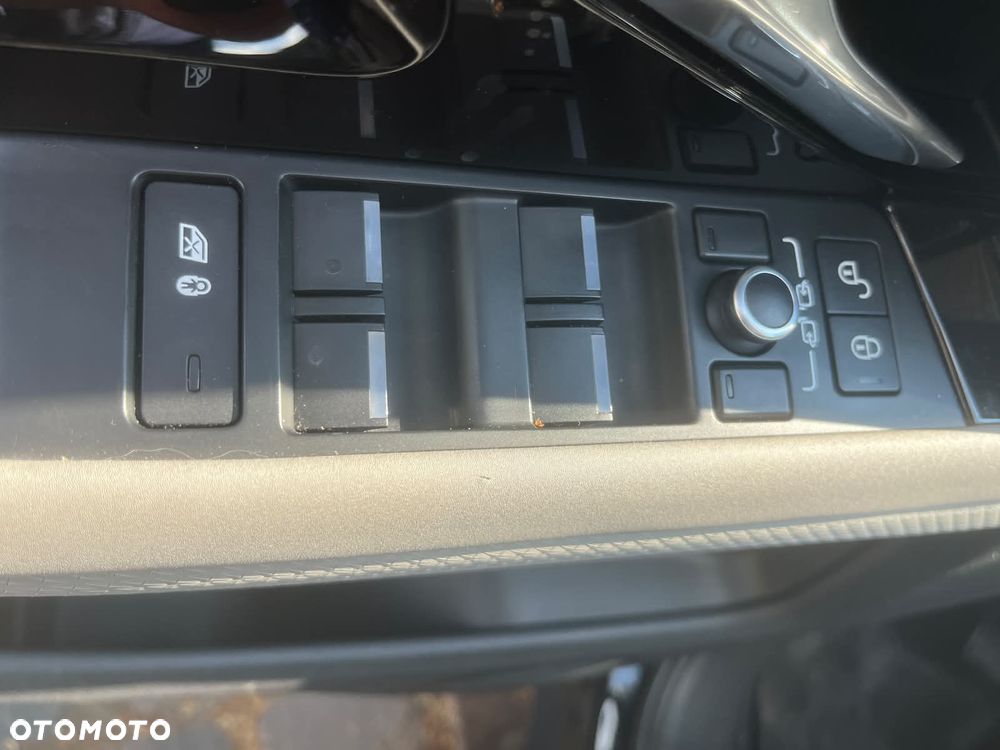 Land Rover Range Rover Evoque - 34