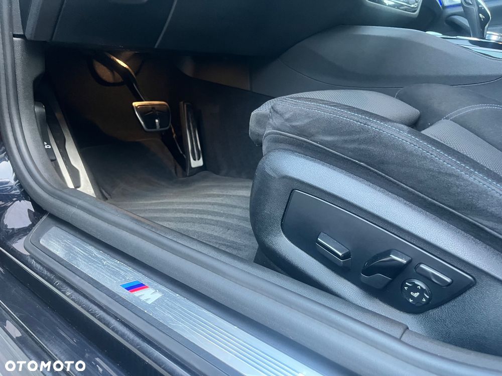 BMW Seria 5 520d xDrive M Sport sport - 30