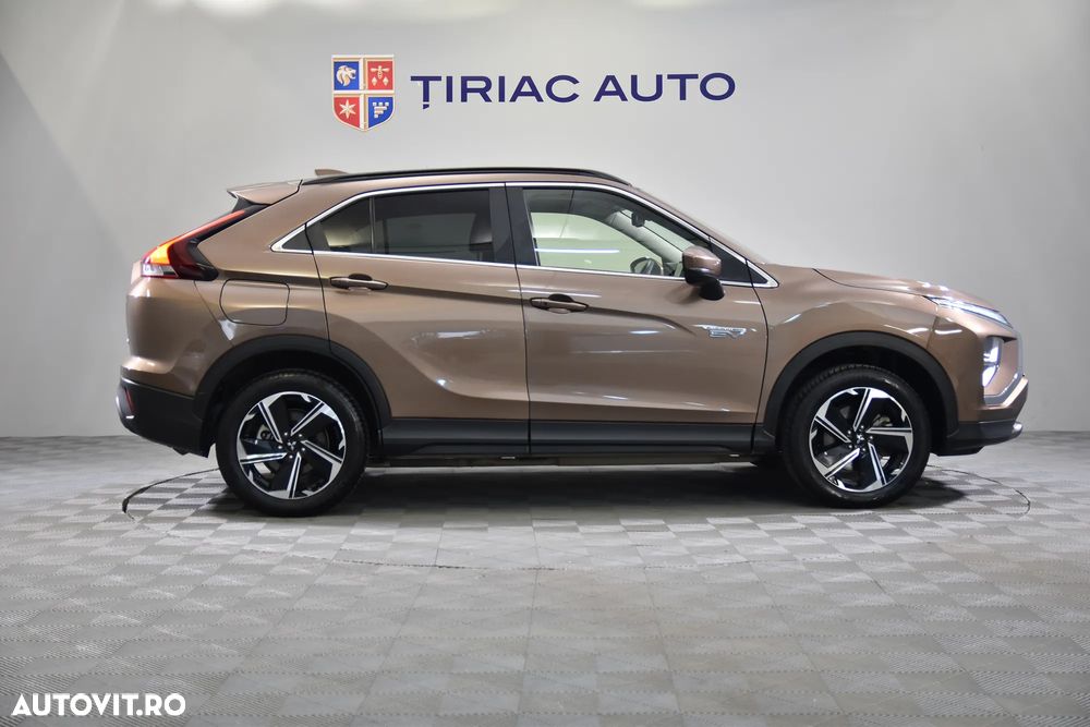 Mitsubishi Eclipse-Cross - 6