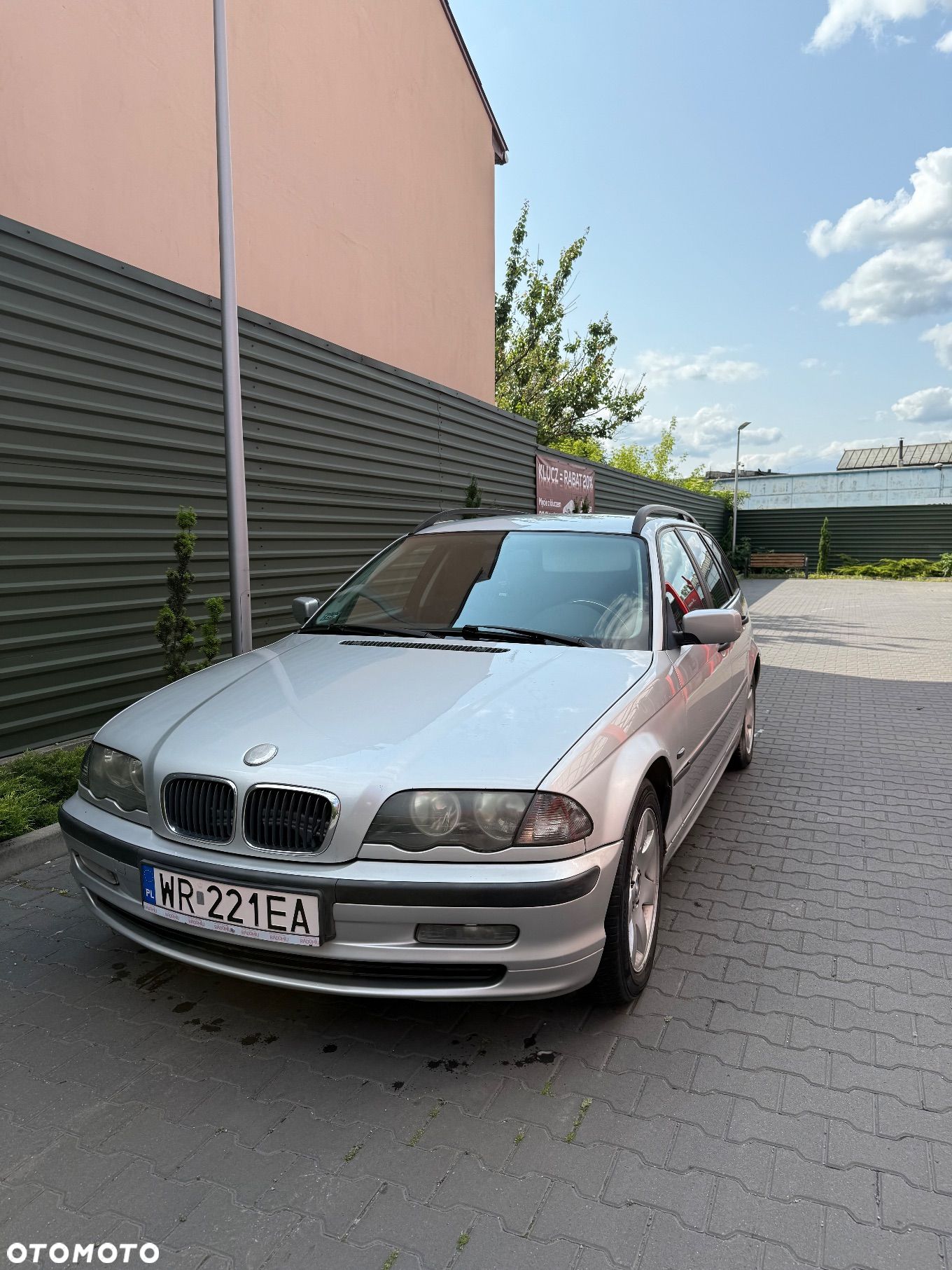 BMW Seria 3 318i - 1