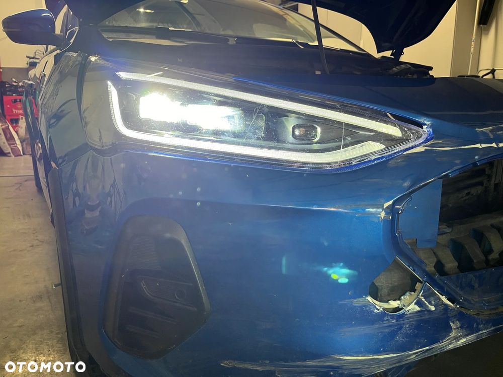 Ford Focus 1.0 EcoBoost mHEV Active X - 4