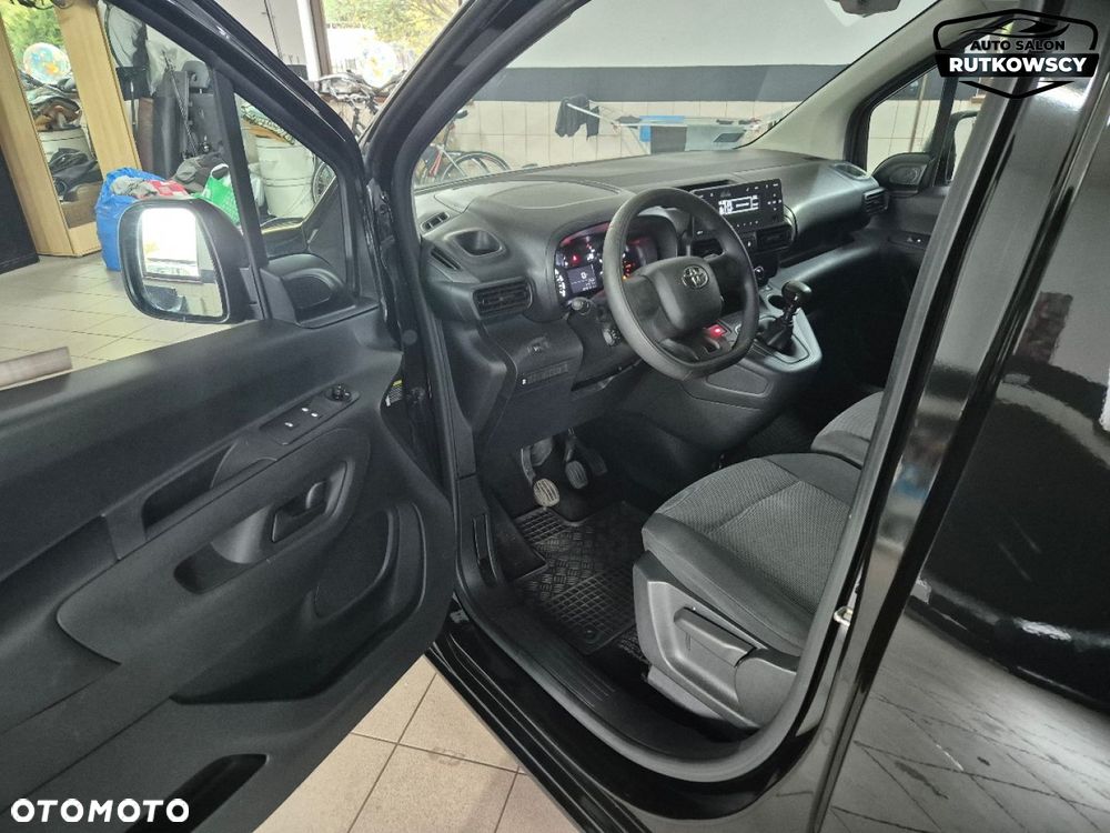 Toyota Proace City - 18