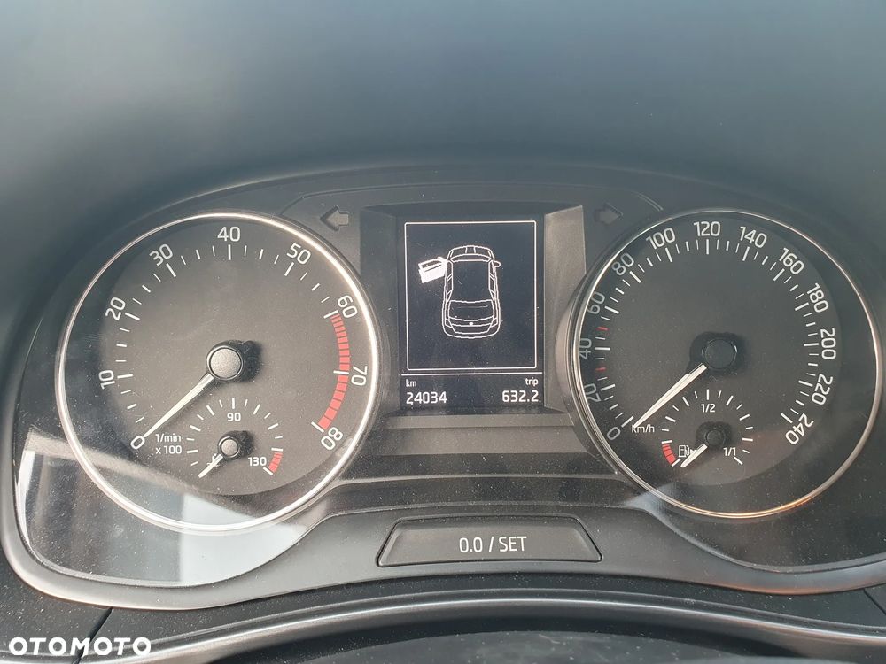 Skoda Fabia 1.0 TSI Clever - 4