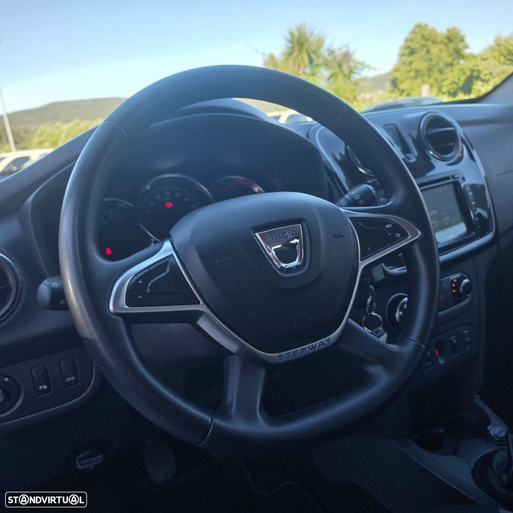 Dacia Sandero 0.9 TCe Stepway - 16