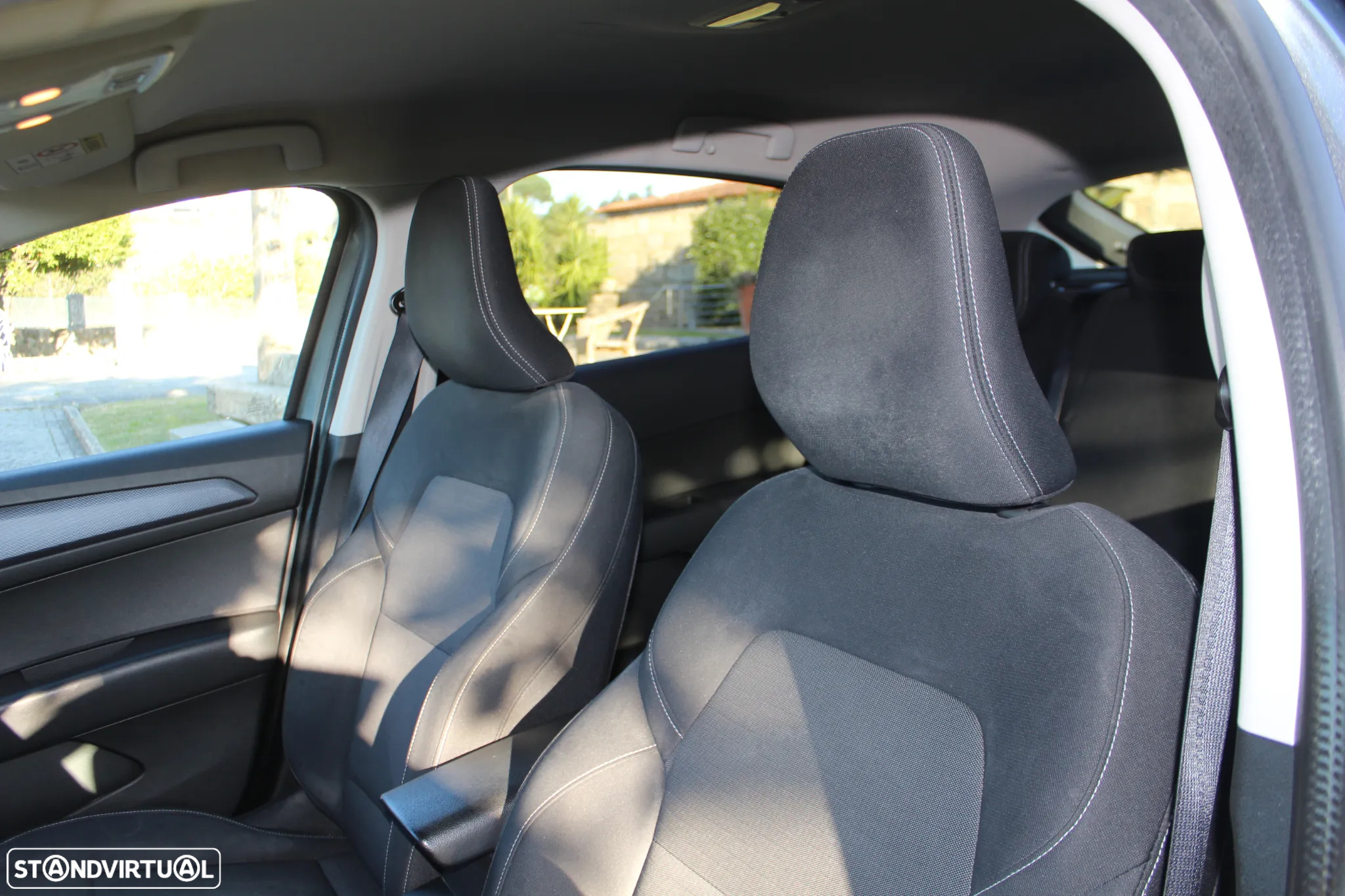 Renault Arkana 1.6 E-Tech Intens - 11