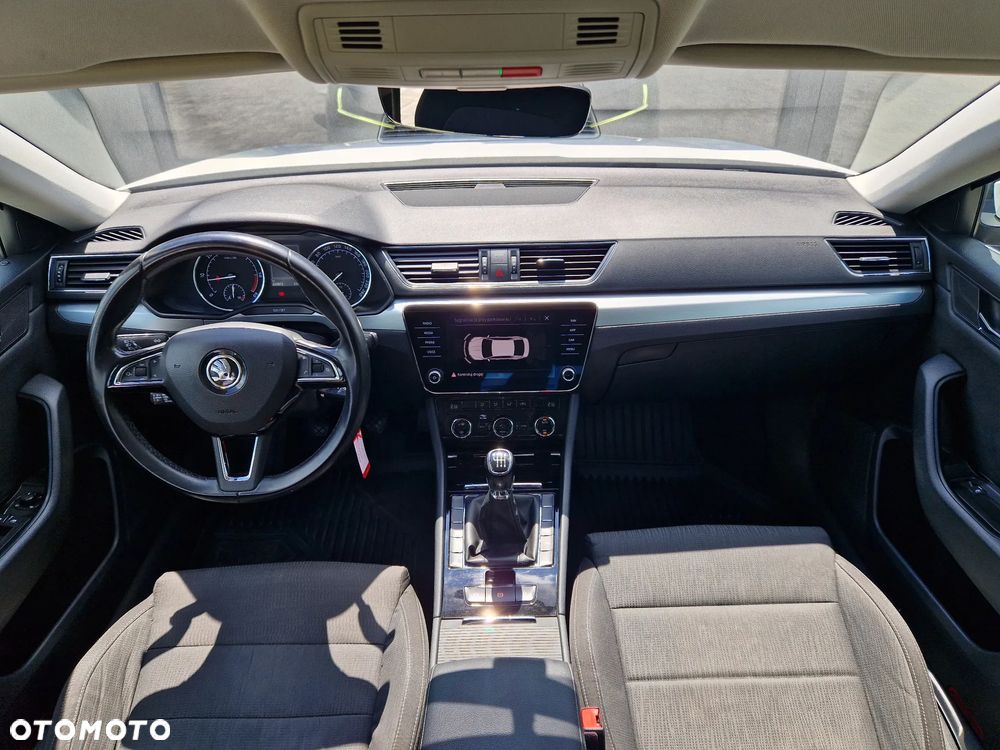 Skoda Superb 2.0 TDI Style - 14
