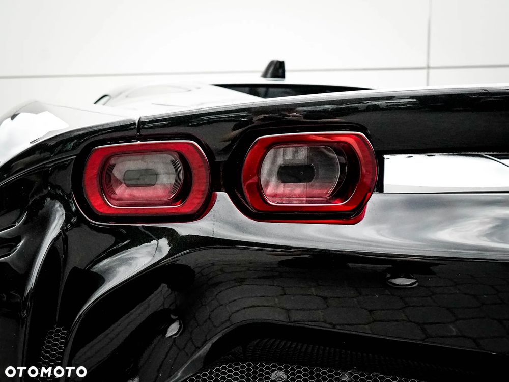 Ferrari SF90 Stradale - 10