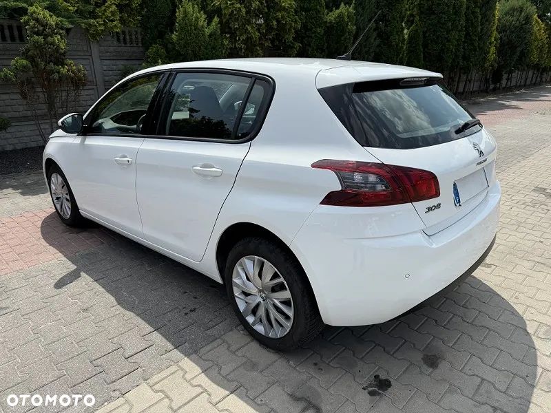 Peugeot 308 - 1