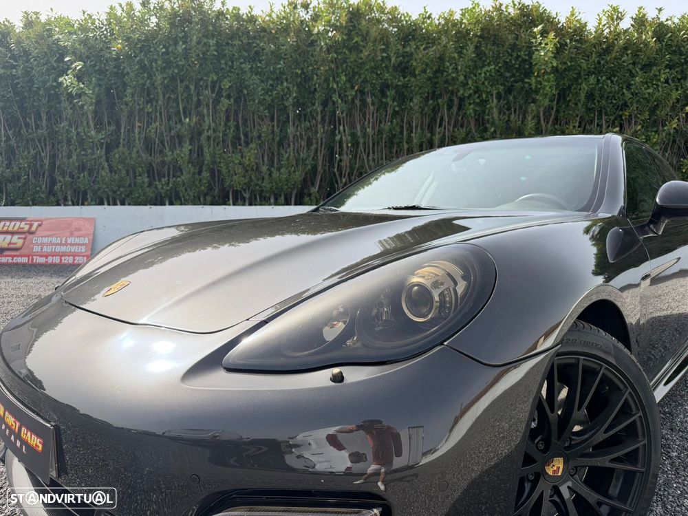Porsche Panamera Turbo PDK - 31