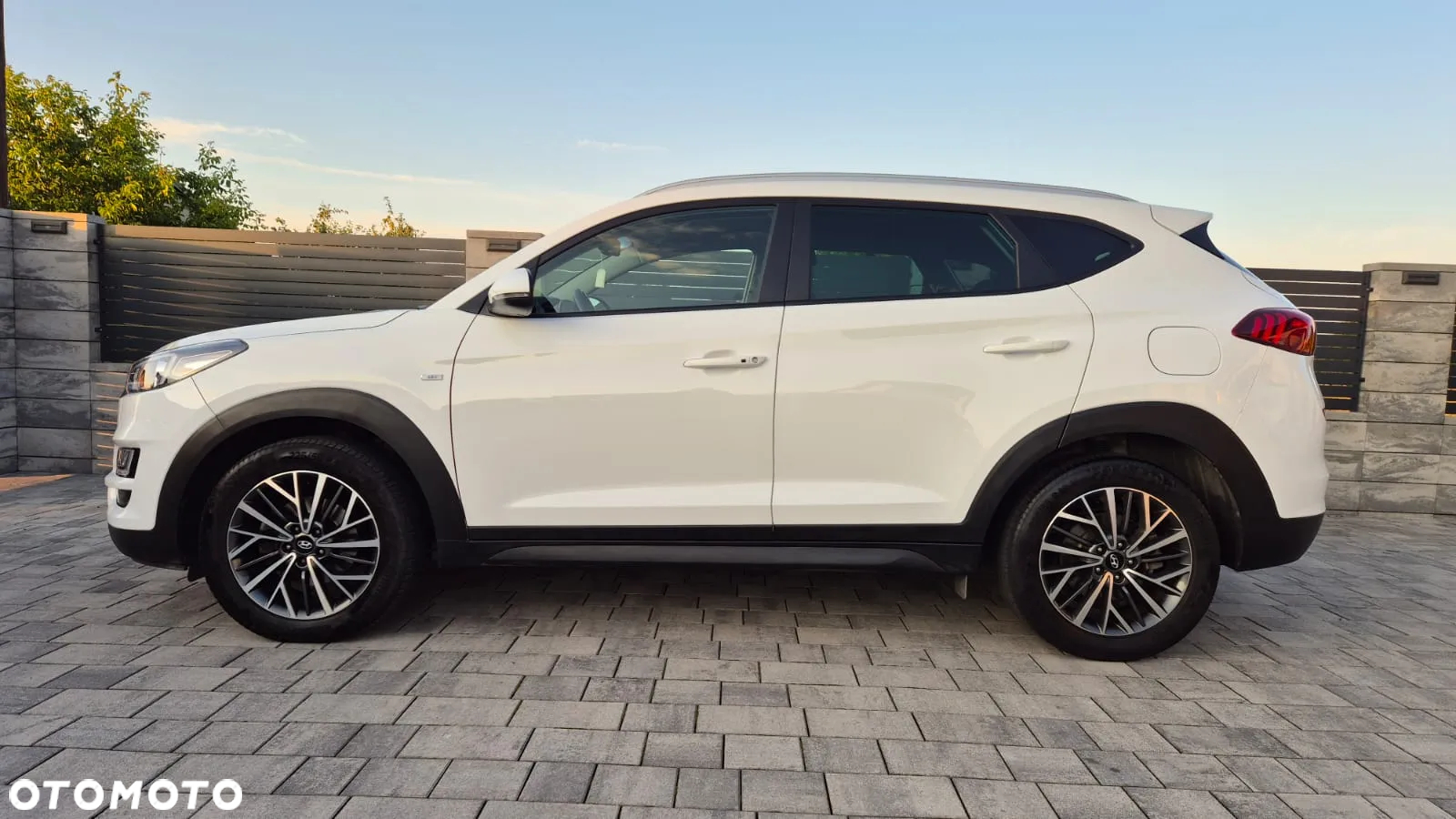 Hyundai Tucson 1.6 CRDi 48V-Hybrid 2WD DCT Trend - 10