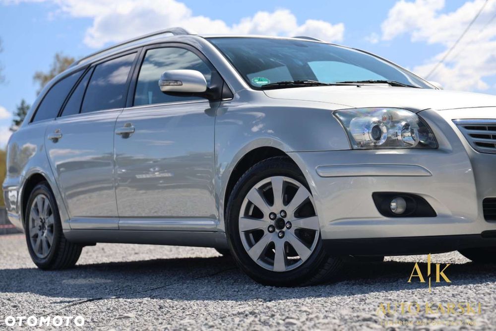 Toyota Avensis - 14