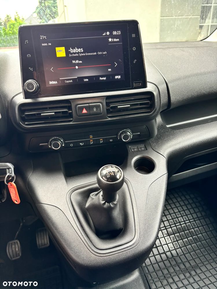 Opel Combo 1.5 CDTI Essentia - 11