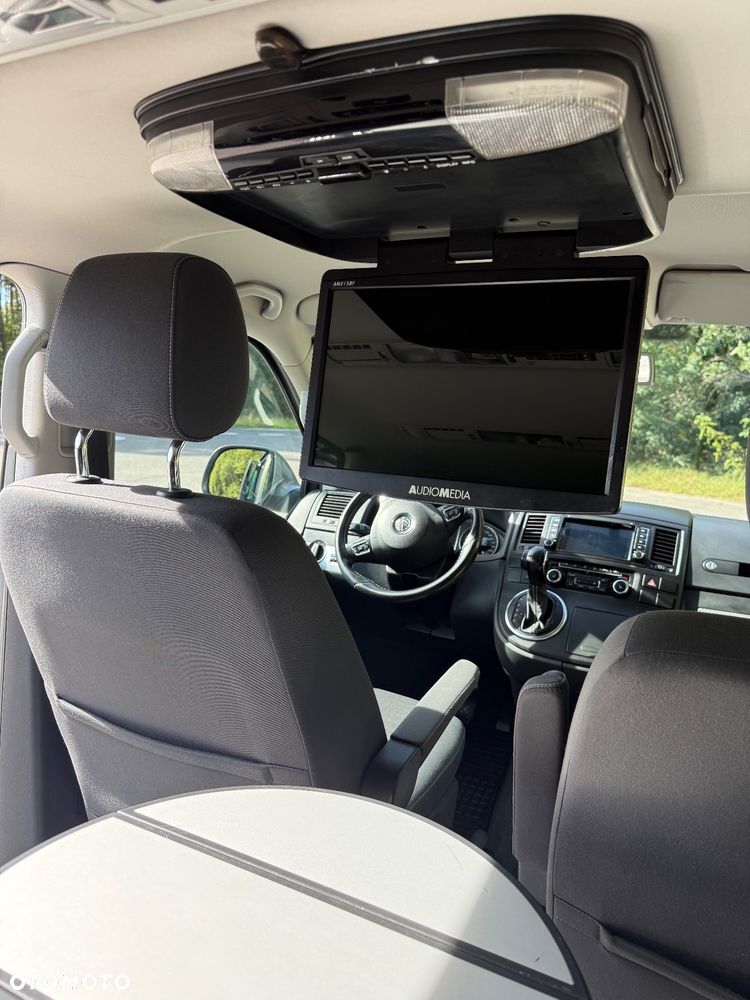 Volkswagen Multivan - 15