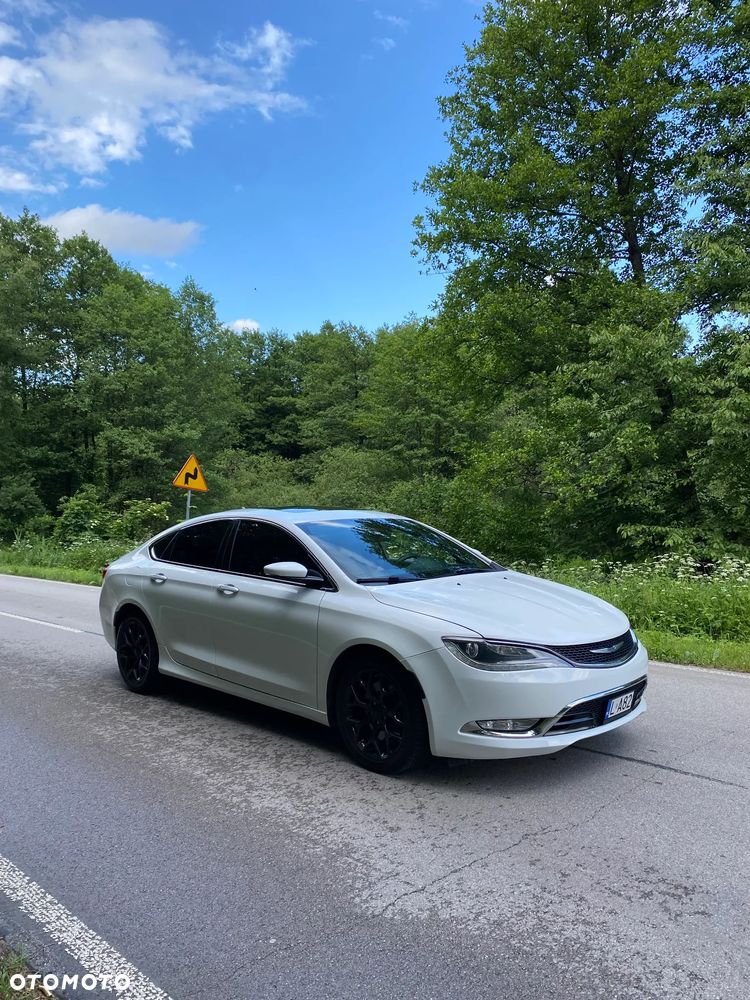 Chrysler 200 - 9
