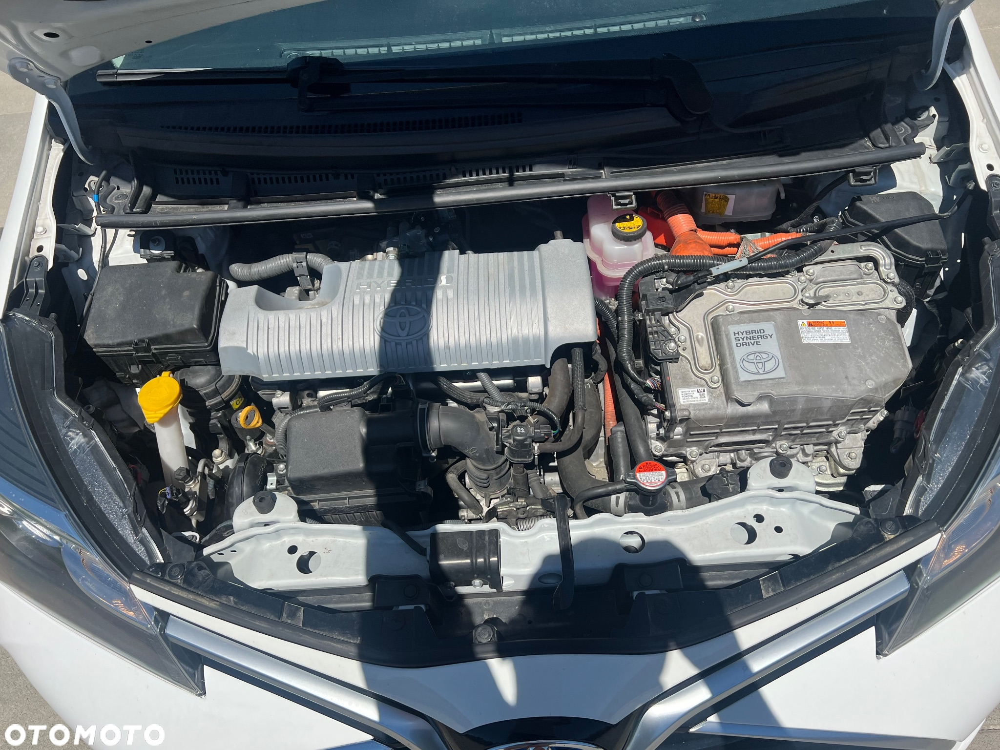 Toyota Yaris Hybrid 100 Selection Passion - 28