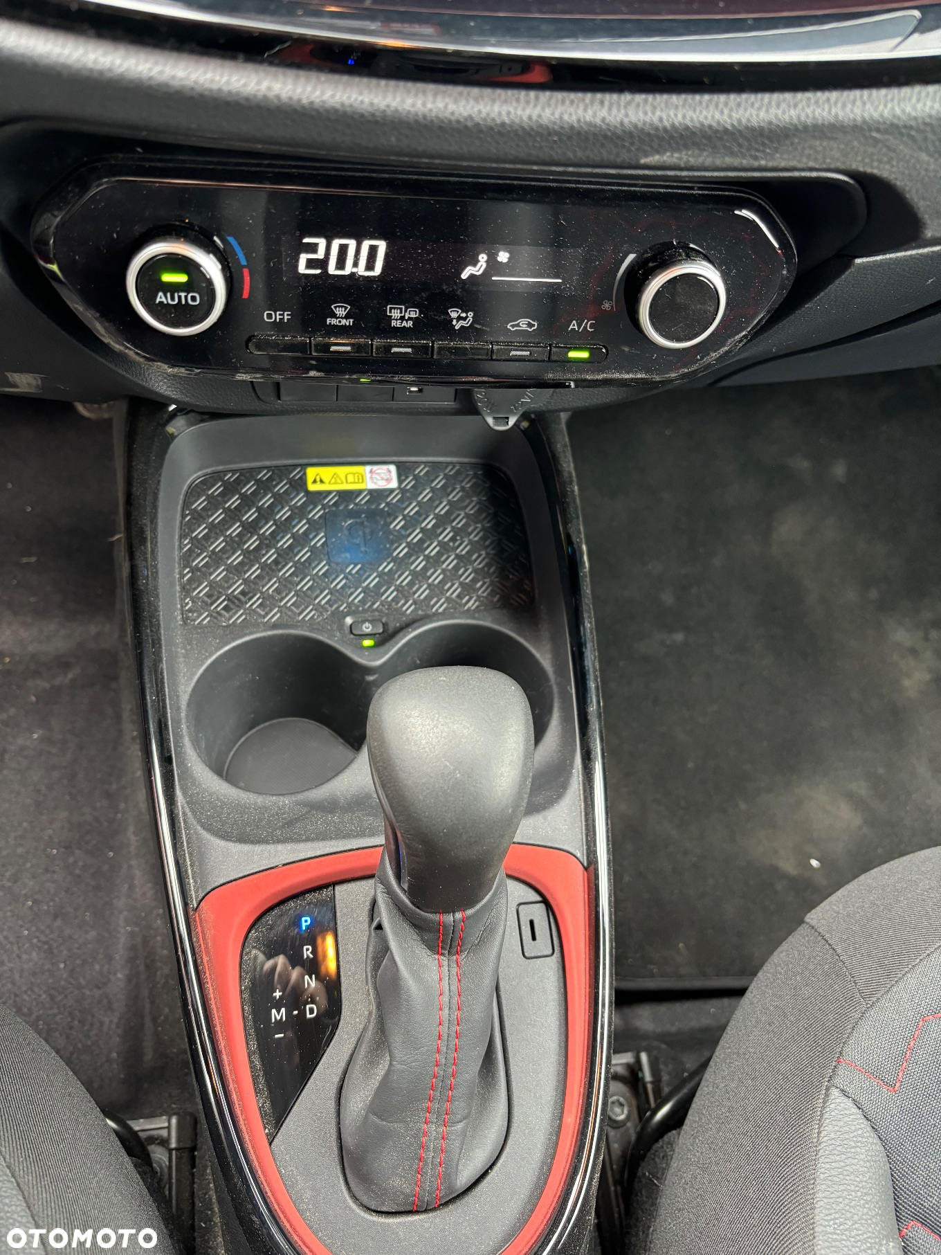 Toyota Aygo X 1.0 VVT-i Executive CVT - 20
