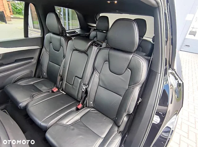 Volvo XC 90 D5 AWD R-Design 7os - 30