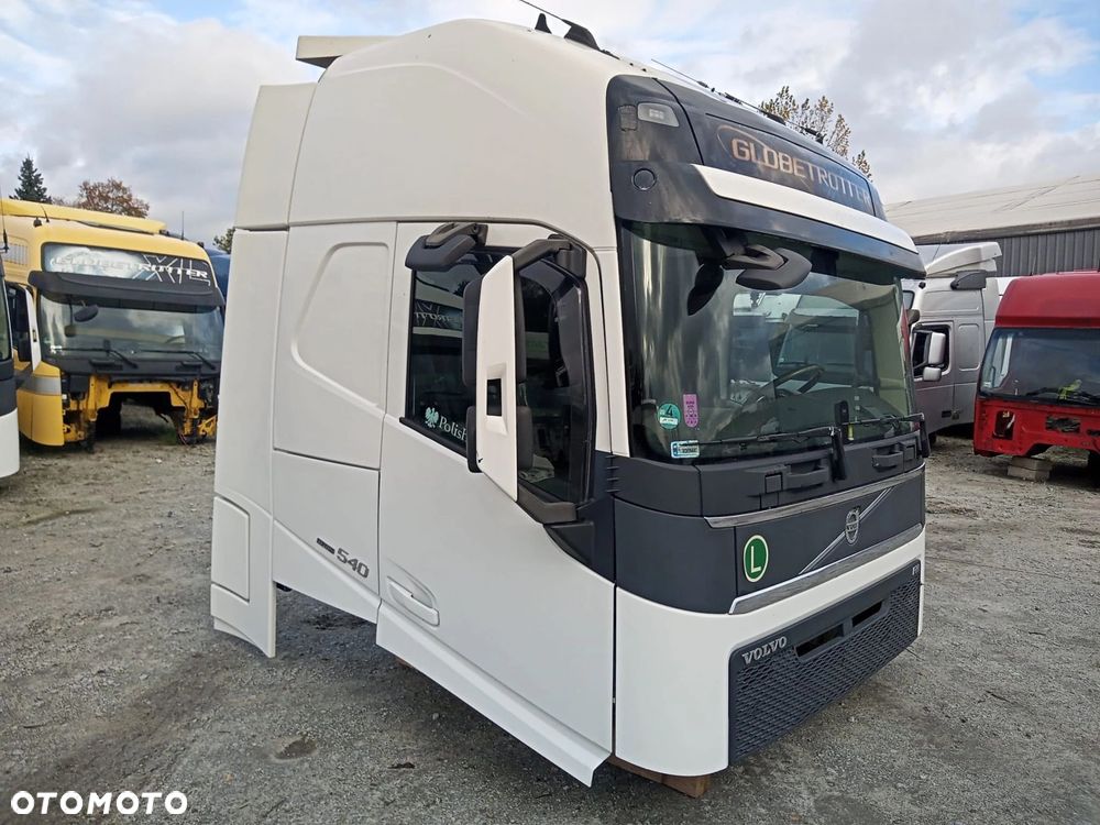 VOLVO FH4 KABINA GLOBETROTTER XL EURO6 2015 - 4