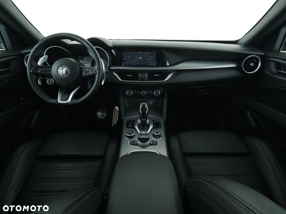 Alfa Romeo Stelvio - 29