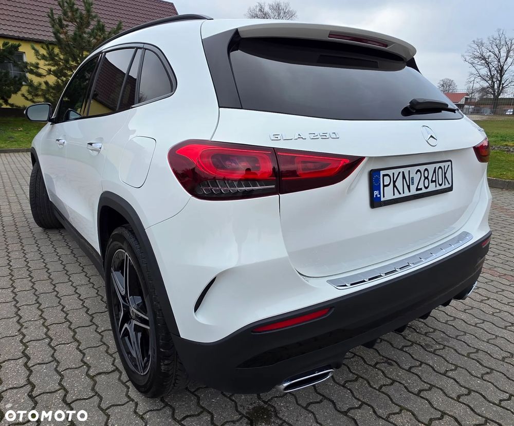Mercedes-Benz GLA 250 4Matic 8G-DCT Edition AMG Line - 28