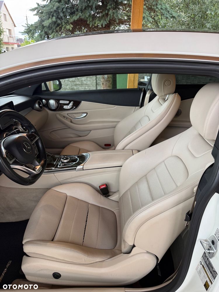 Mercedes-Benz Klasa C 300 7G-TRONIC - 16