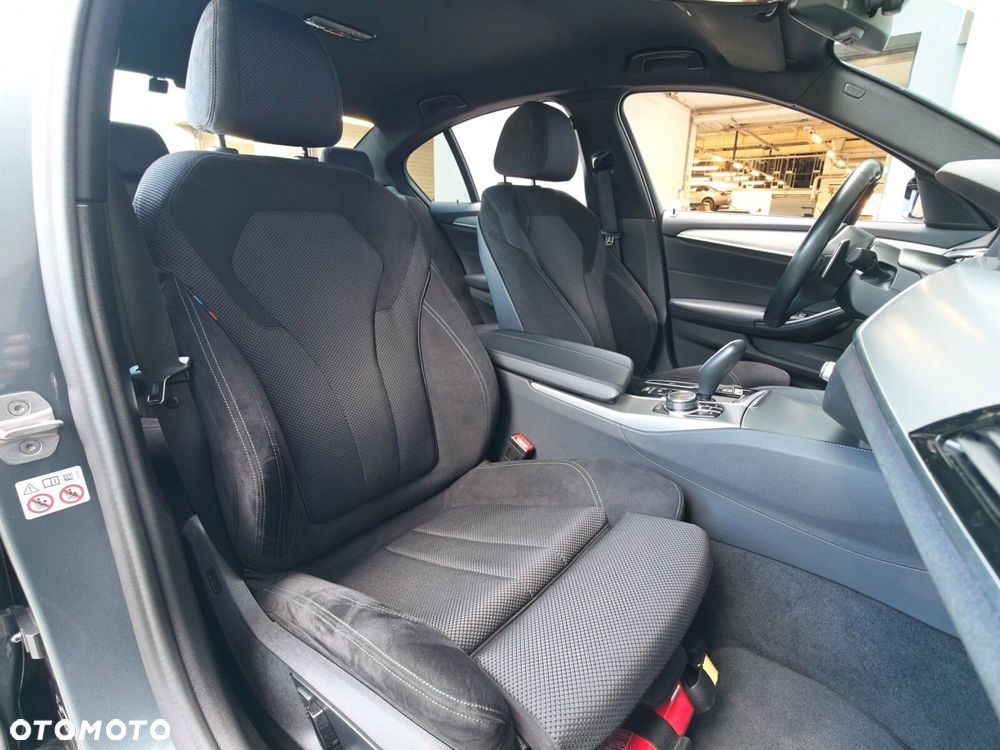 BMW Seria 5 520d xDrive MHEV M Sport sport - 15