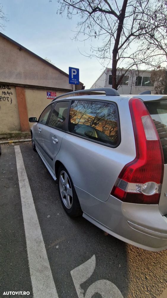 Volvo V50 2.4i Basic - 2