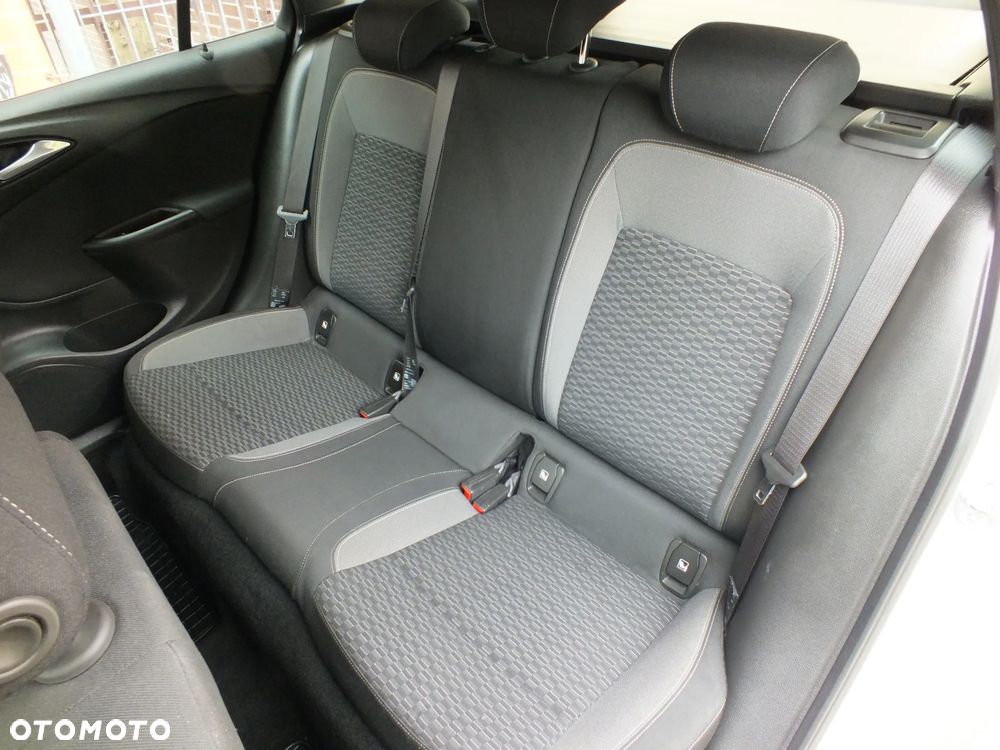 Opel Astra 1.5 CDTI Edition S&S - 13