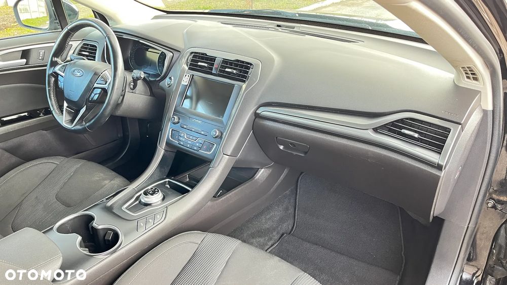 Ford Mondeo 2.0 EcoBlue Titanium - 23