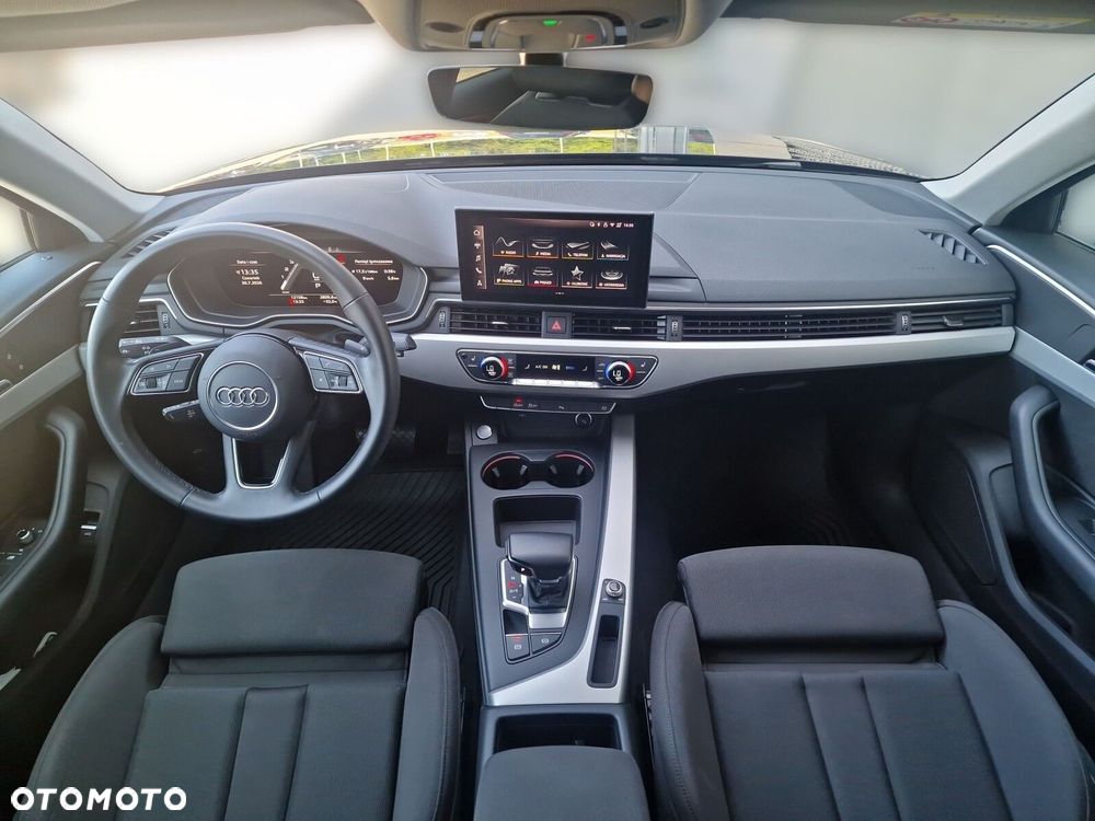 Audi A4 Limousine 35 TFSI mHEV Advanced S tronic - 12
