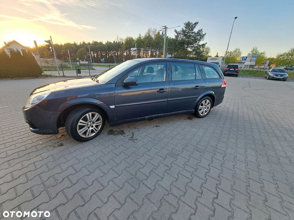 Opel Vectra 1.9 CDTI Essentia - 10