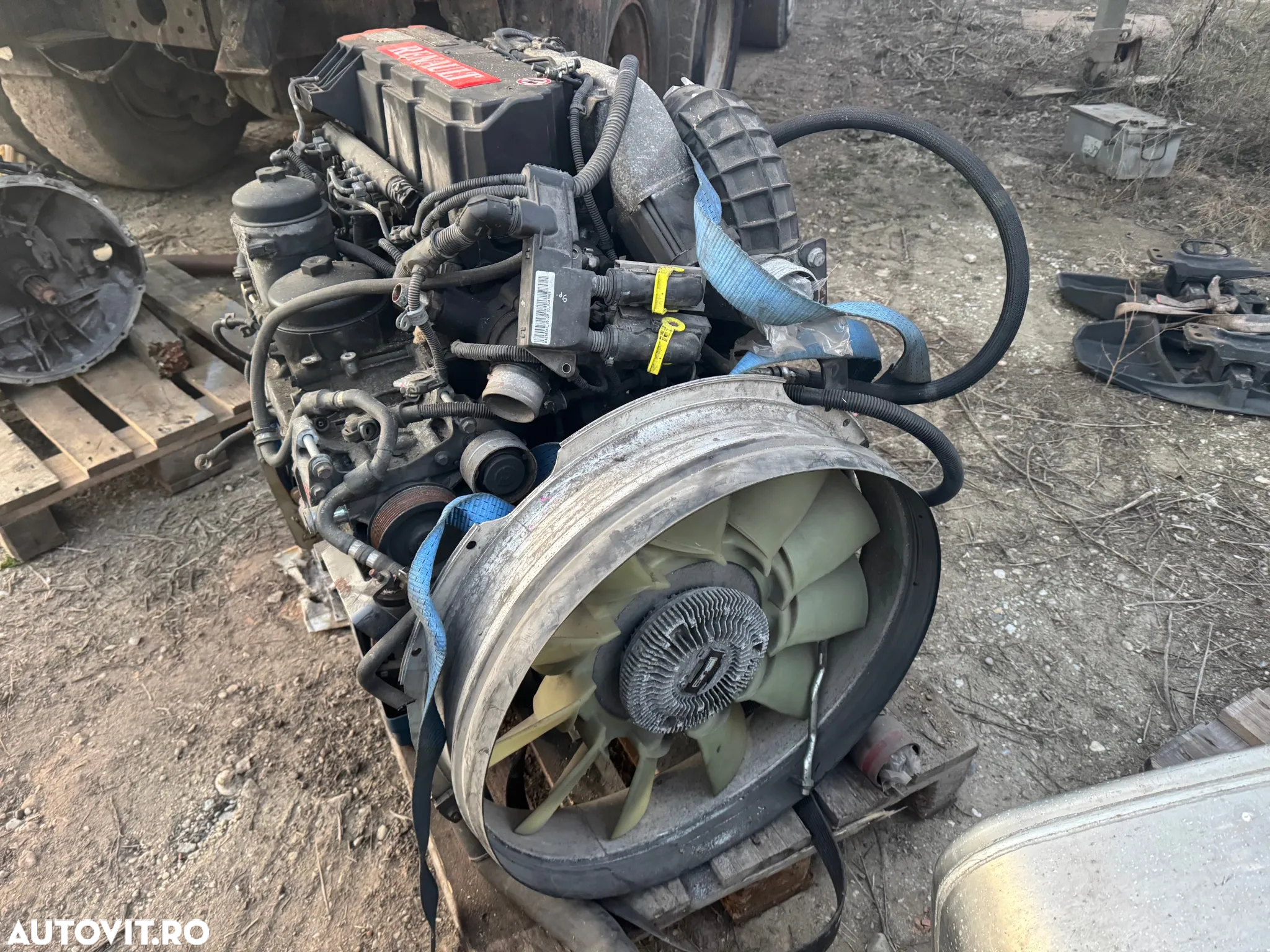 Motor RENAULT MIDLUM 220 CP  CDI DCI 6 V J01 215  5600655698 - 4