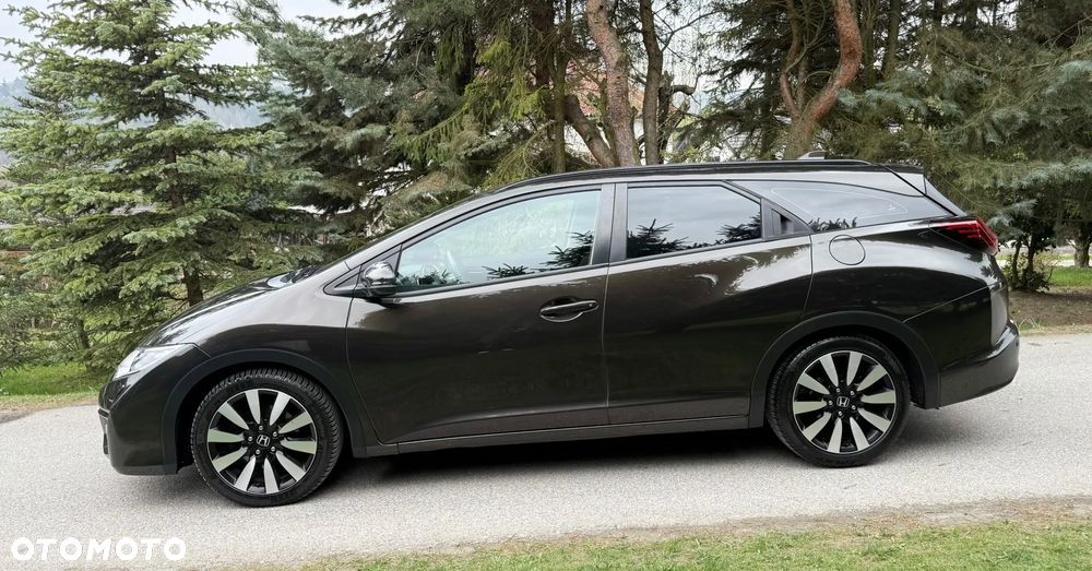 Honda Civic 1.6 i-DTEC Executive Black Edition - 11