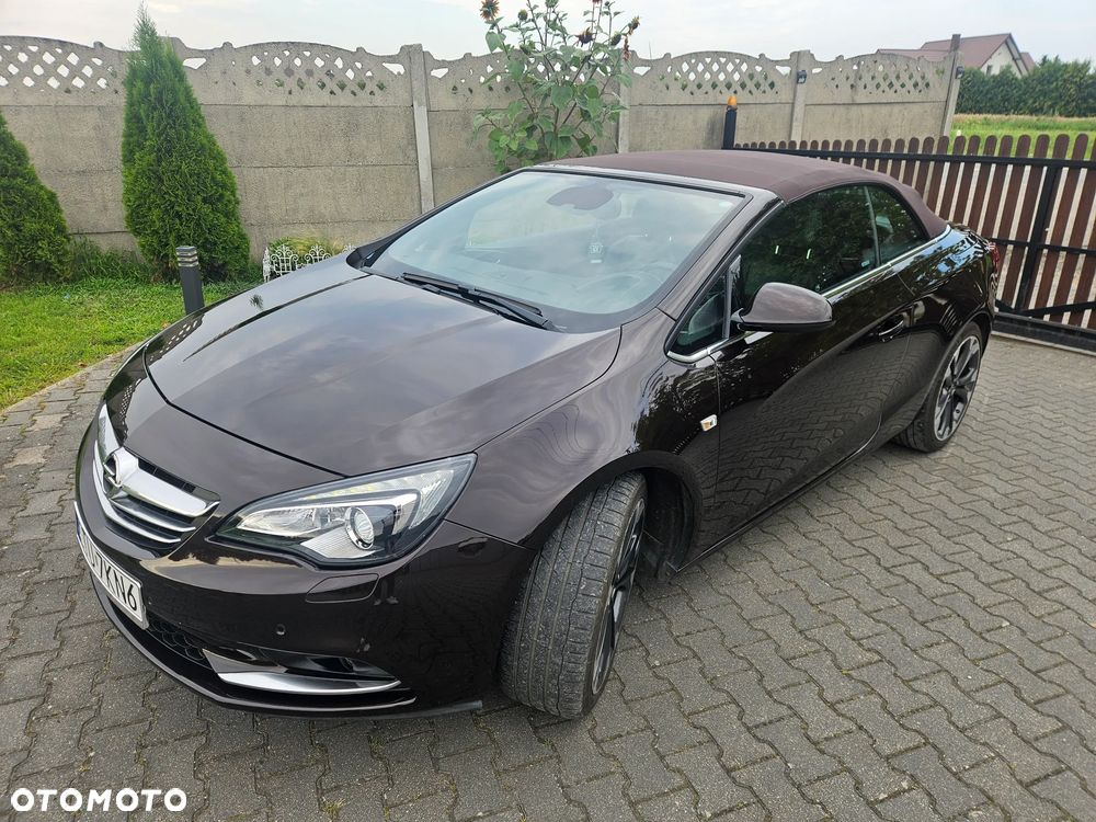 Opel Cascada - 1